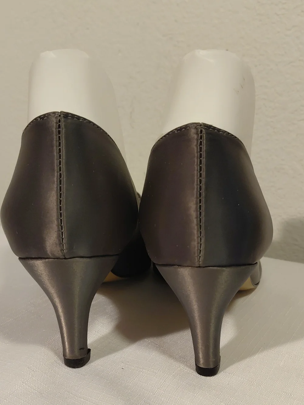 Vigotti Satin Peep-Toe Bow Pumps